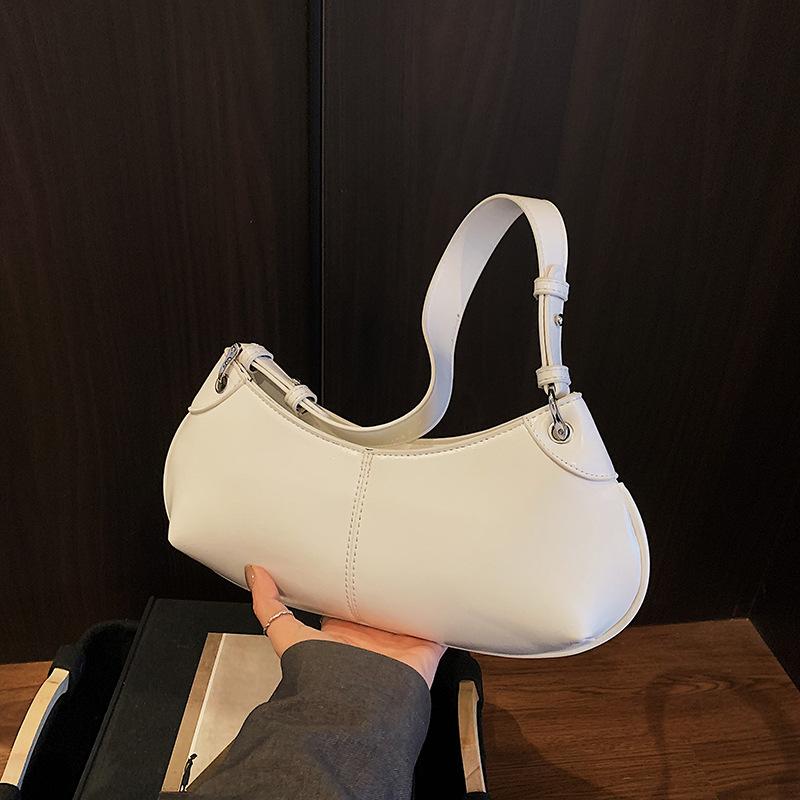 Underarm bag women's new popular fashion versatile shoulder bag high-end niche commuter bag