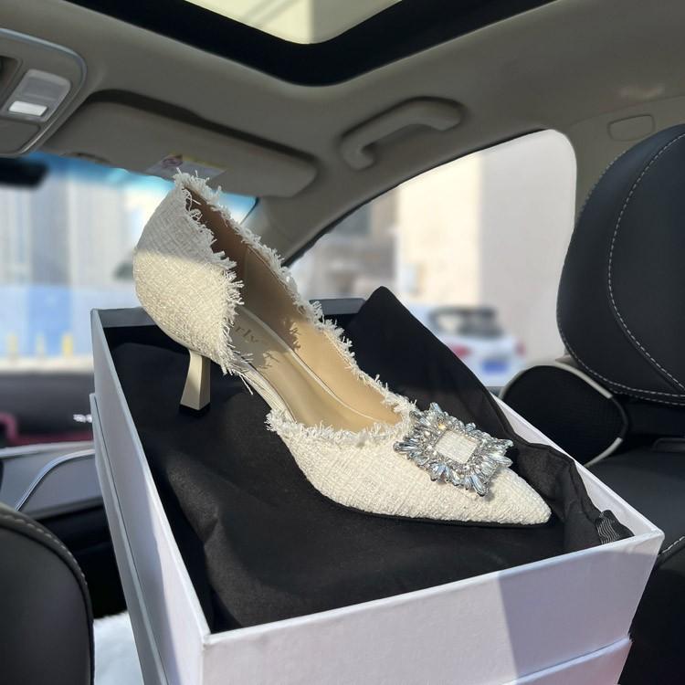 High heels women's summer new niche design French pointed shoes thin heels small fragrant rhinestone single shoes