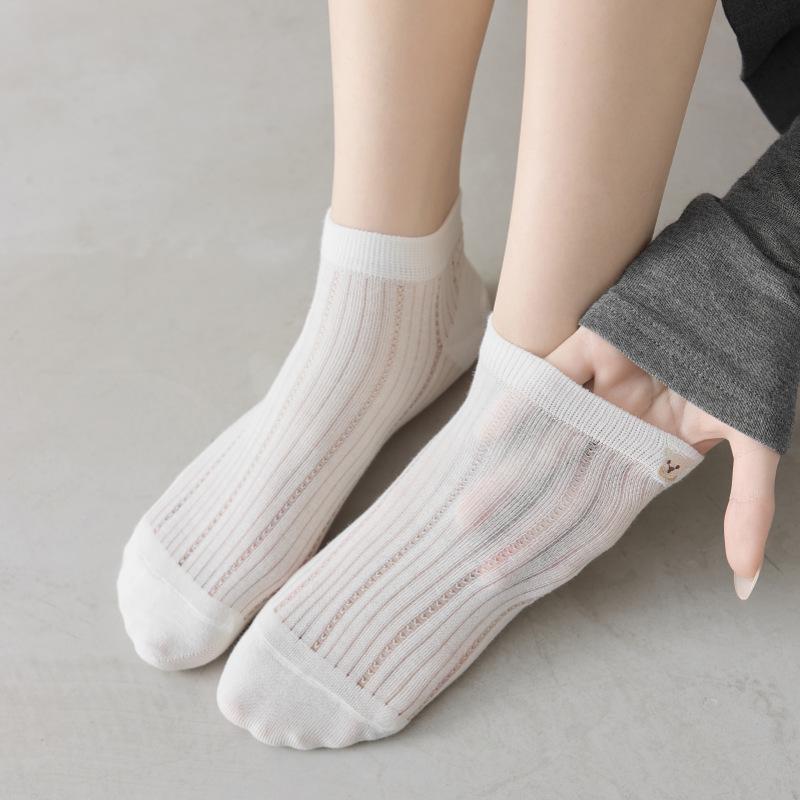 Women's Cute Cartoon Bear Ankle Socks - 2025 Spring/Summer Cotton Mesh, Solid Color, Thin Style