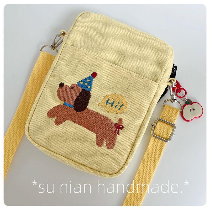 

Сумка для мобильного телефона из нового холста в японском стиле, дикая тканевая сумка для девочек, мини-сумка через плечо, милый кошелек на молнии для монет Yellow puppy + small apple