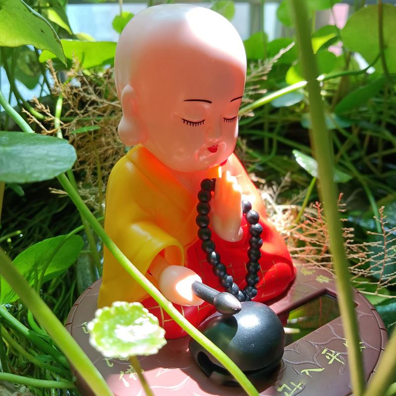 1Pc Car Dash Board Home Office Decoration Solar Powered Bobble Shaking Head Dancing Toy Buddhist Monk Figurines Statues