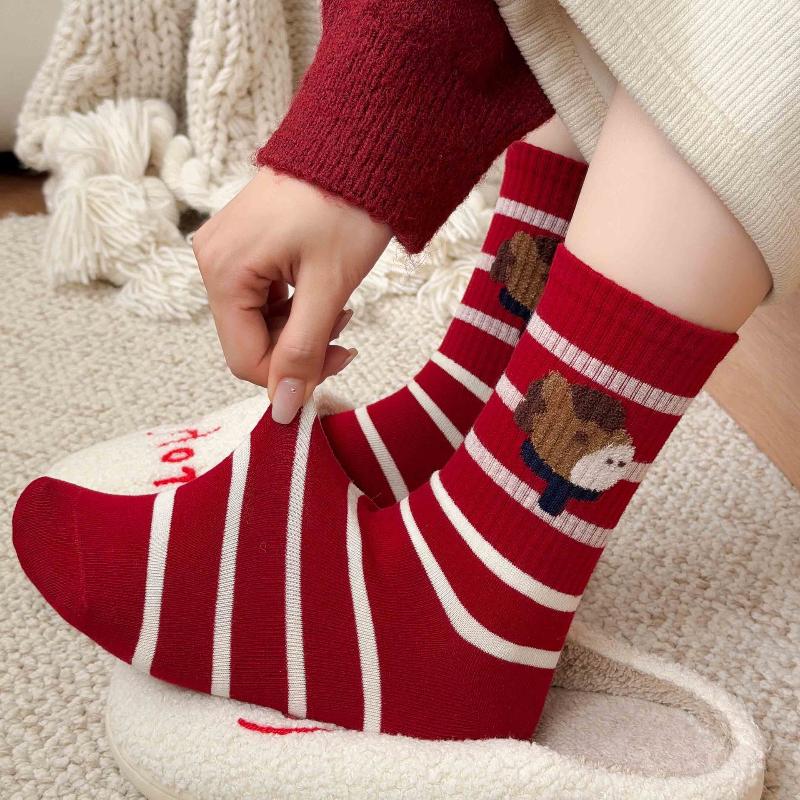 Red Color Women's Cotton Ankle Socks - Thick Soft Crew Socks For Cold Weather, Breathable & Warm