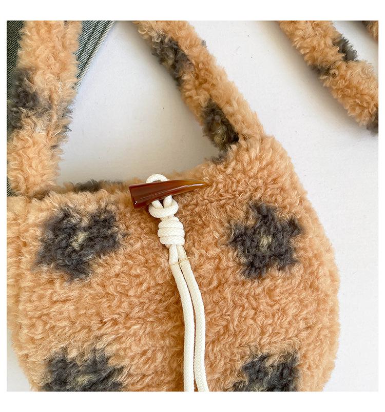 Bolsa Transversal de Pelúcia Floral 2025 - Porta-Celular e Moedas Fofo para Mulheres
