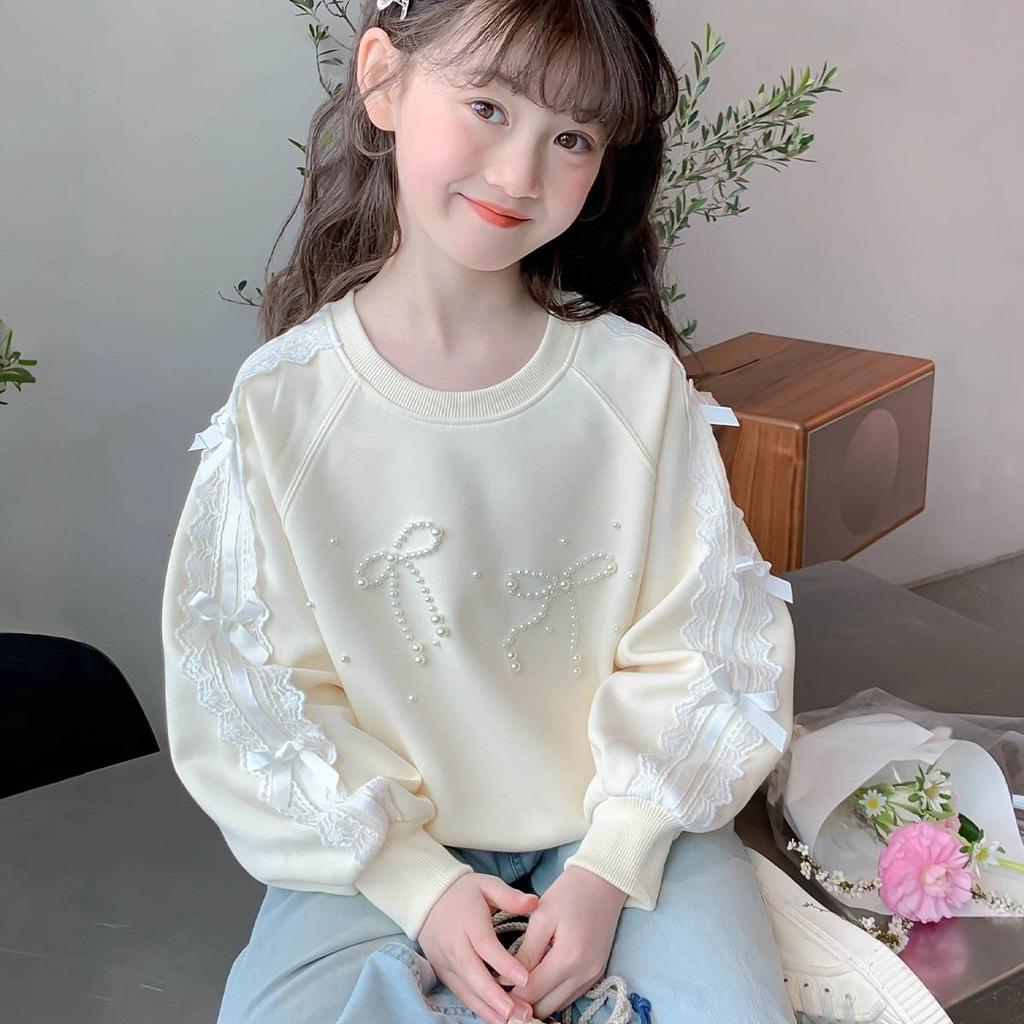 Versatile Girls' Round Neck Pullover Hoodie for Spring and Autumn - Stylish and Sweet for Older Children