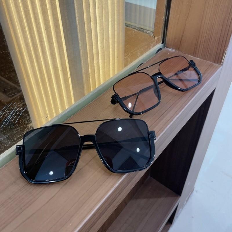 Retro Square Fashion Glasses Metal Frame Ultra-Light Double Bridge Oversized Vintage Eyewear for Men and Women