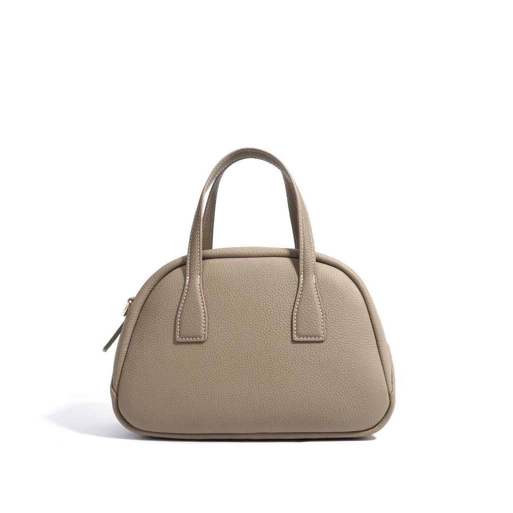 2024 Autumn/Winter High-End Retro Women's Handbag - Versatile European, American, Japanese, and Korean Style Shoulder Bag