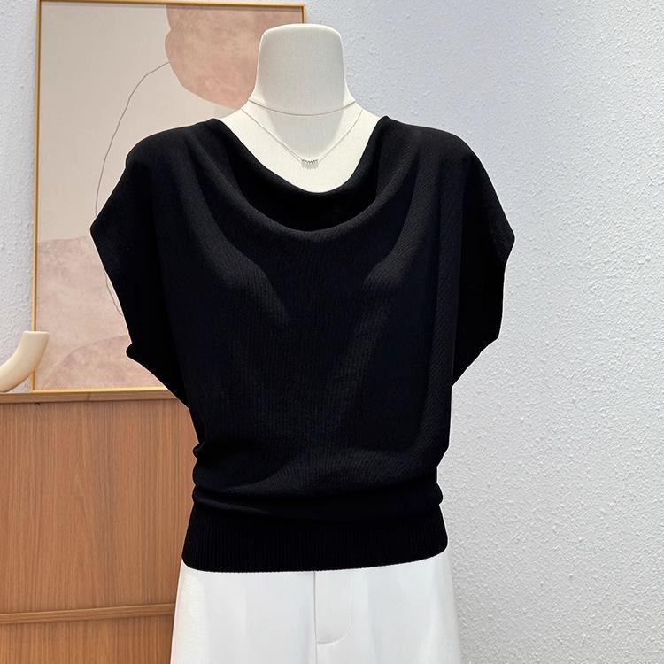 Short-sleeved Knitted Sweater, A New Summer T-shirt for Women, Versatile, Cinched Waist and Slimming, One-shoulder Top