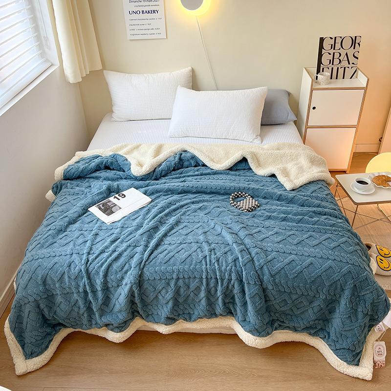 

Новое супер толстое зимнее теплое одеяло для кровати, утяжеленное кашемировое одеяло из искусственного ягненка, мягкое удобное теплое одеяло, одеяло 200X230 cm