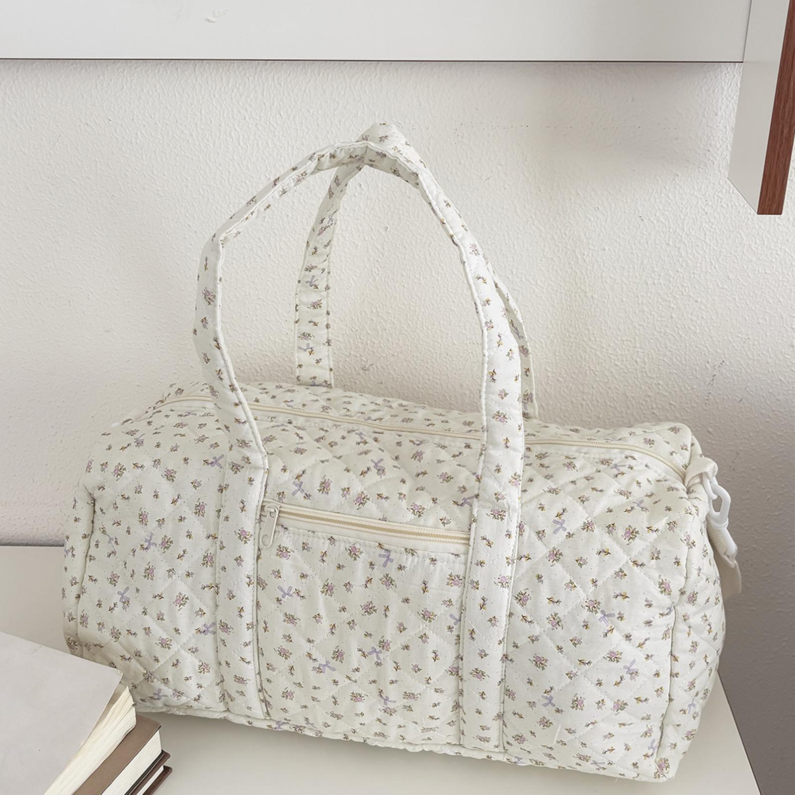 

Cotton Quilted Duffle Bag with Zipper Travel Bag Floral Print Gym Bag for Women Weekend Travel Shopping білий