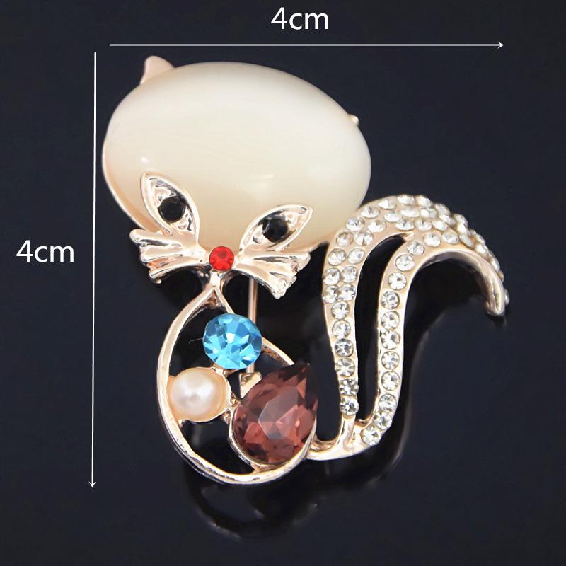 Crystal Cat's Eye Fox Brooch: Versatile Animal Lapel Pin & Scarf Buckle