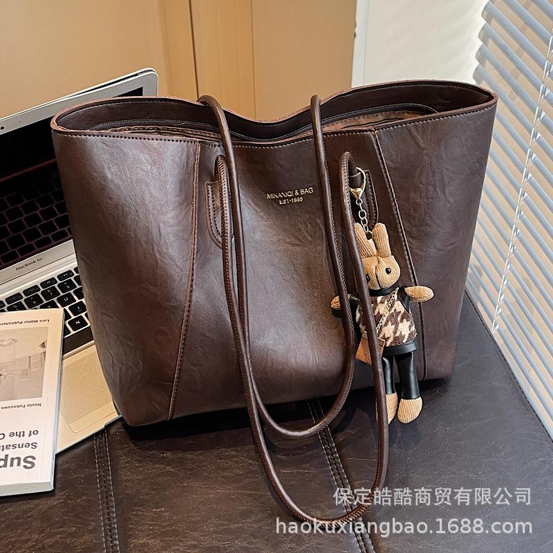 Premium Sense Retro Bag Women's Autumn and Winter 2025 Popular Texture Versatile Shoulder Bag Large Capacity Tote Big Bag