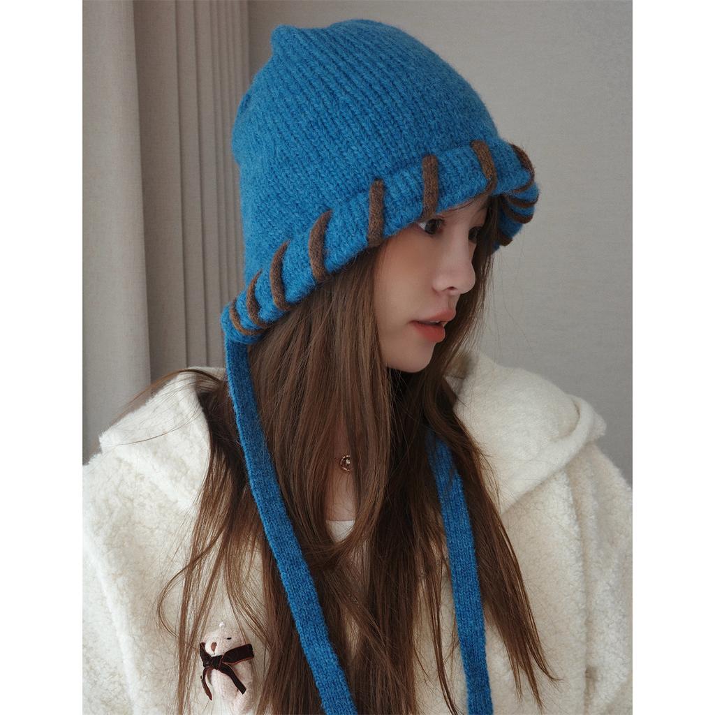 Personalized hand-stitched wool hat for women with a small face, warm ear protection in winter, knitted Lei Feng hat for women in winter
