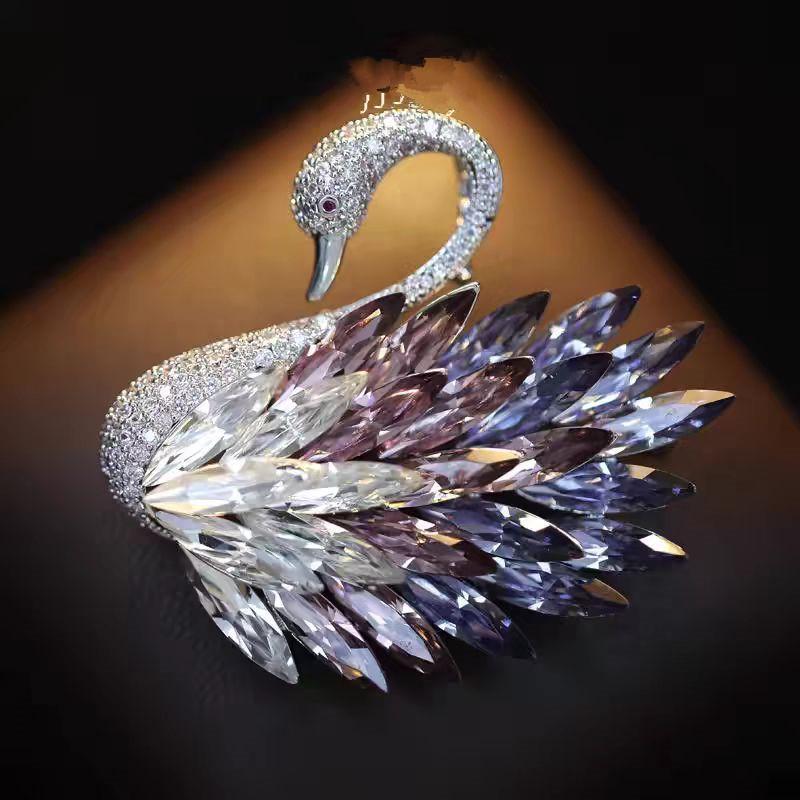Exquisite Butterfly Rhinestone Brooch - Versatile 3D Floral Alloy Accessory for Women