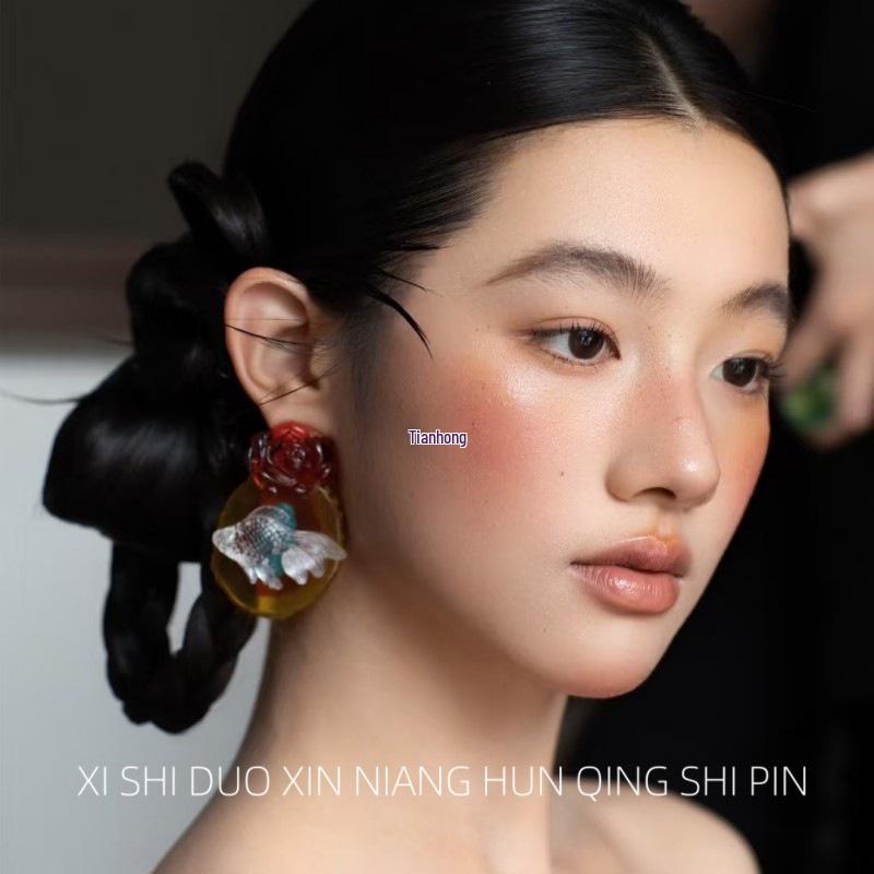 Brautohrringe im Retro-Chinesischen Stil mit transparentem Harzblumen- und Goldfischdesign – Elegante Hochzeitsaccessoires für Frauen