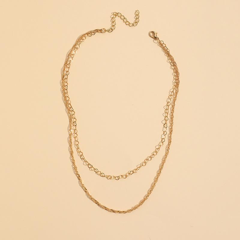 Japan and South Korea New Spot, Personalized Geometric Metal Hollow Necklace, Peach Heart Chain Double-layer Necklace, 1 Necklace.