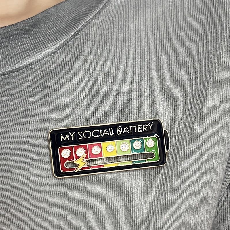 Design Creativity: Slidable 'My Social Battery' Brooch - Cute Mood-Changing Student Badge