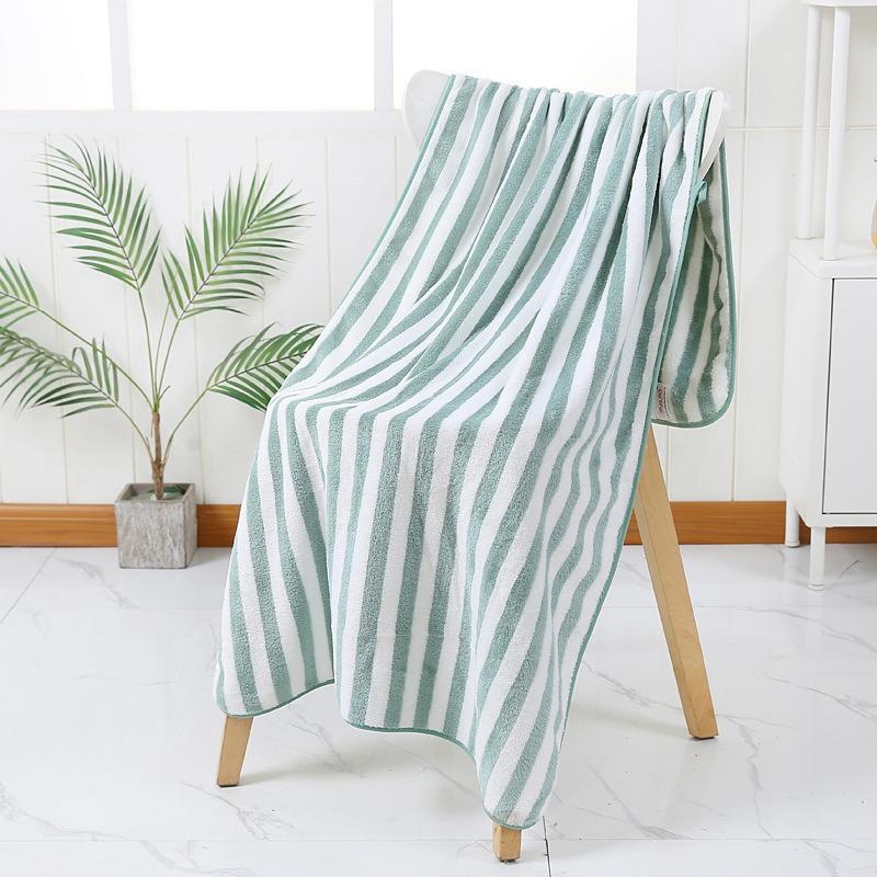 Double-sided Microfiber Coral Fleece Adult Bath Towel with Striped Color Strips Quick-drying Soft and Absorbent for Home Use