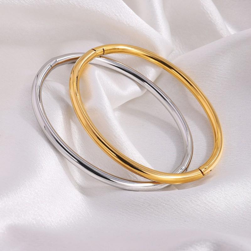 Golden Round Smooth Bracelet Fashion Able and Minimalist Open Mouth Wristband Stainless Steel Bracelet Titanium Steel Bracelet