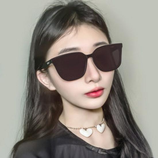 High-End Polarized Sunglasses with UV Protection - Sunset Blush Lens for Men and Women