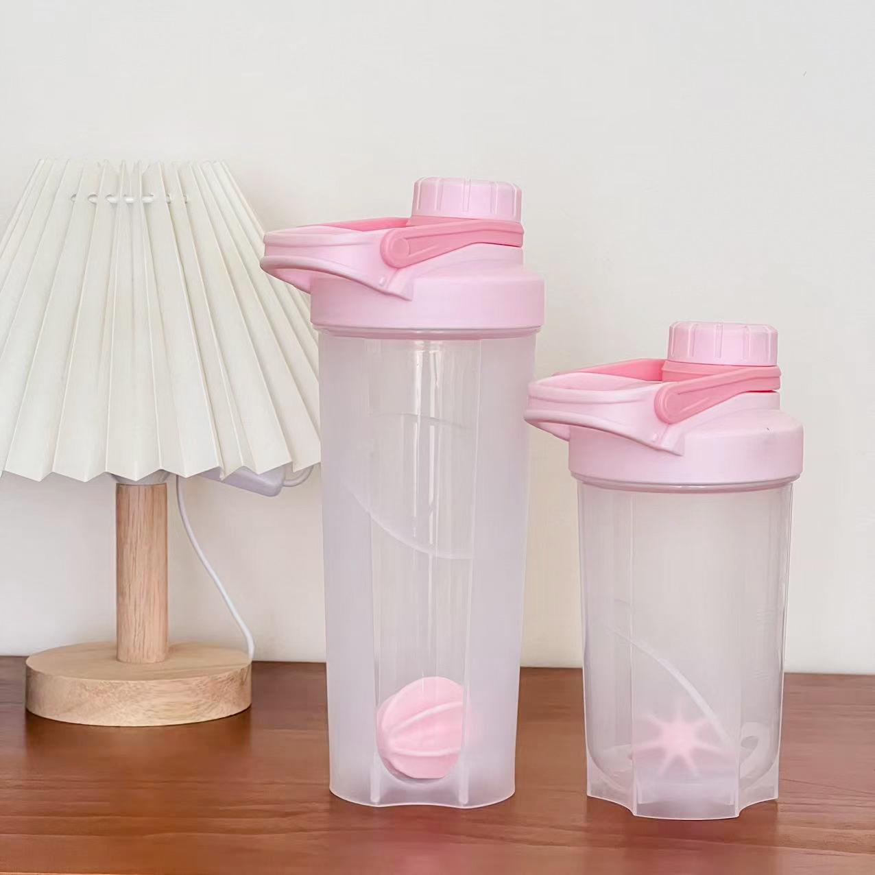 

Компактный желтый стакан для протеинового коктейля со шкалой - пластиковый стакан для смешивания из полипропилена для заменителей пищи и фитнес-напитков 500ml