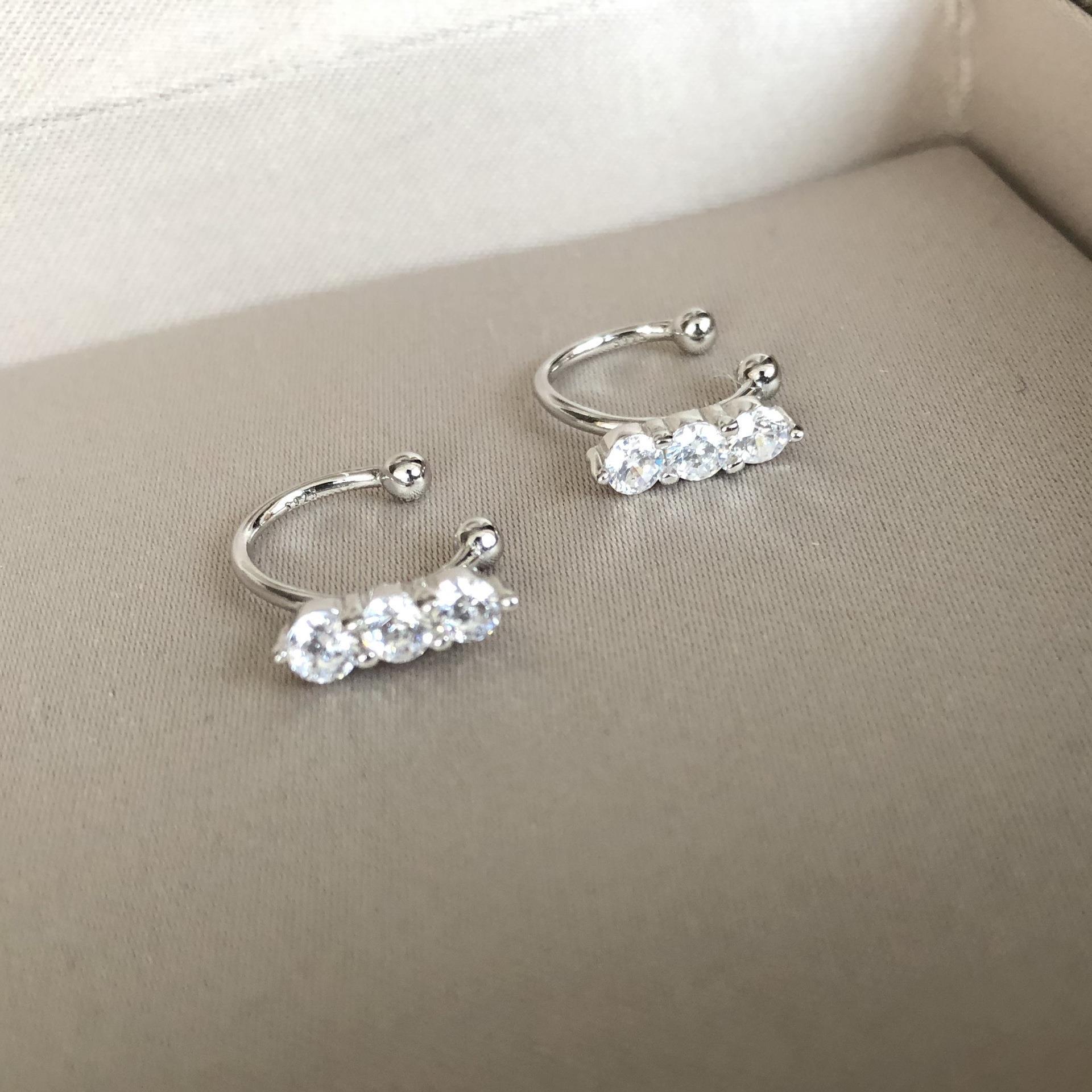 Elegant Zirconia Ear Cuff: Non-Piercing, Fashionable, Sweet & Cool Women s Jewelry Trend