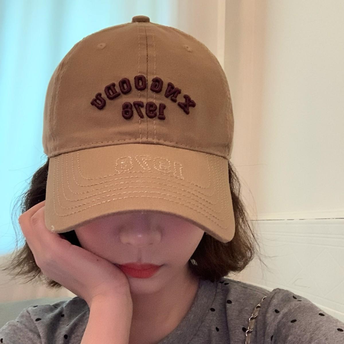 

2025 new three-dimensional letter versatile baseball cap retro soft top embroidered letter cap outdoor outing M（56-58cm）
