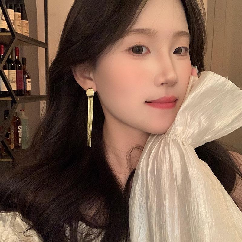 Retro Floral Tassel Earrings - High-End Luxury Fashion for Women