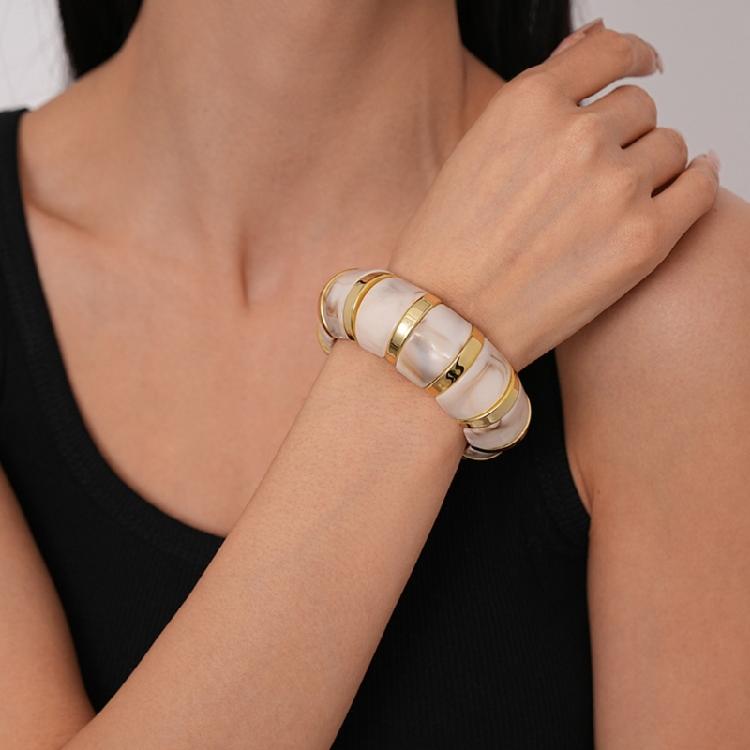 Artistic Gradient Acrylic Elastic Bangle Stretchable Cuff Bracelet Lightweight Stylish Jewelry Unisex Fashion Accessory