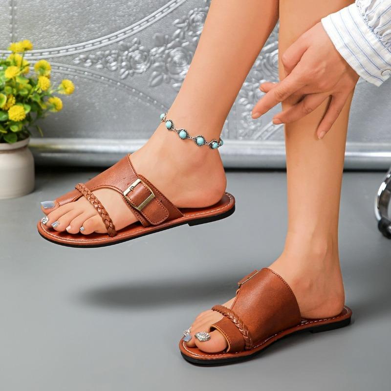 Large-sized Shoes, Flat Slippers, New Casual Outerwear, Beach Shoes, Sandals, Women's Shoes