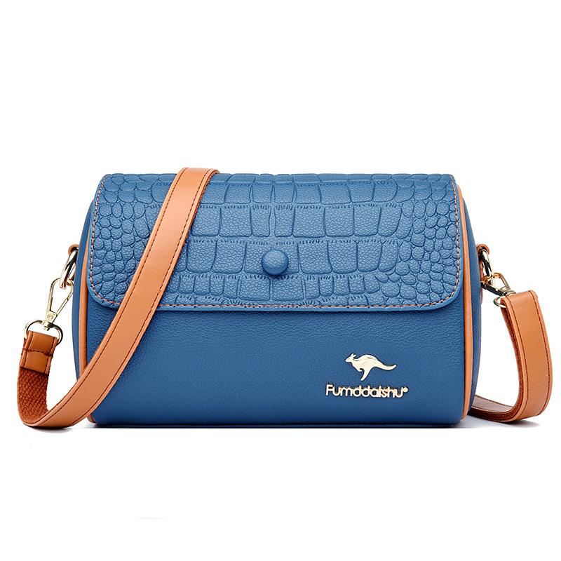

Модная и универсальная сумка на одно плечо с узором под крокодила. Женская сумка через плечо. синий