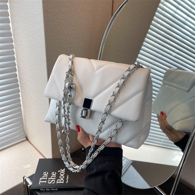 Fashion Rhombus Chain Commuter Bag Women's New Fashion Textured Armpit Bag Single Shoulder Crossbody Small Square Bag