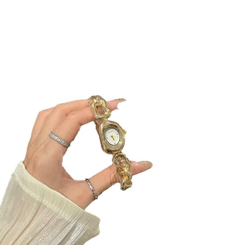Watch Irregular Bracelet Watch Women'S Retro Fashion Personality Light Luxury Exquisite Quartz Women'S Watch