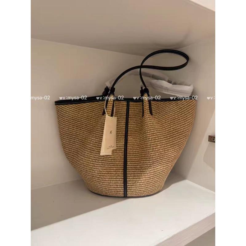 

Spring and summer new vacation beach travel large-capacity tote bag shoulder woven tote bag niche straw women s bag