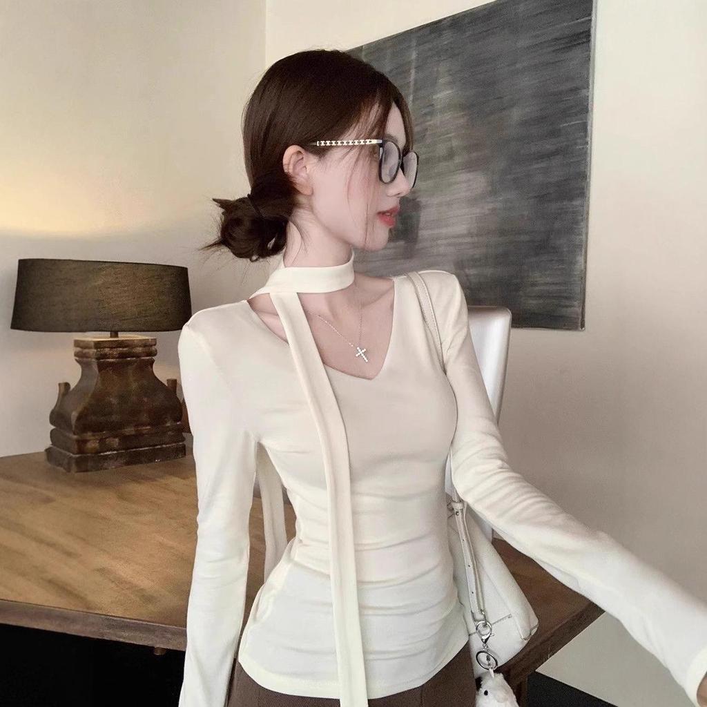 Korean Style V-Neck Turtleneck with Ribbons: Women's Slim Fit Long-Sleeve Top for Autumn and Winter