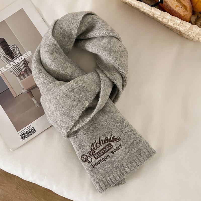 Solid color knitted scarf women's winter wool blended soft waxy scarf men's warm couple style students give gifts