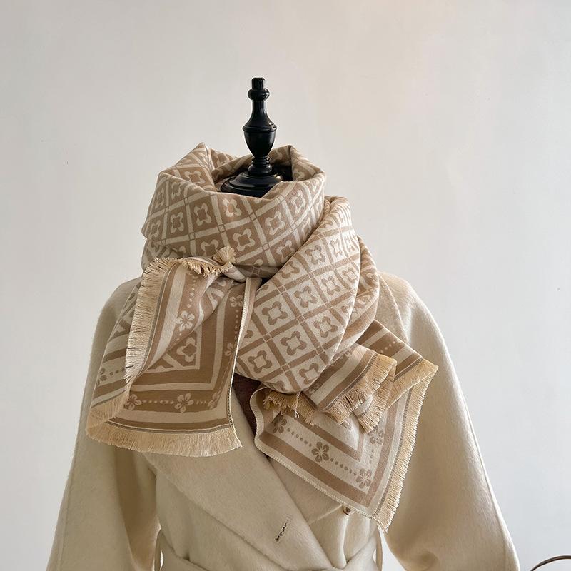 Winter Long Scarf Simple Flower Print Scarf Warm Neck Protection Scarf Versatile Cold Protection Shawl
