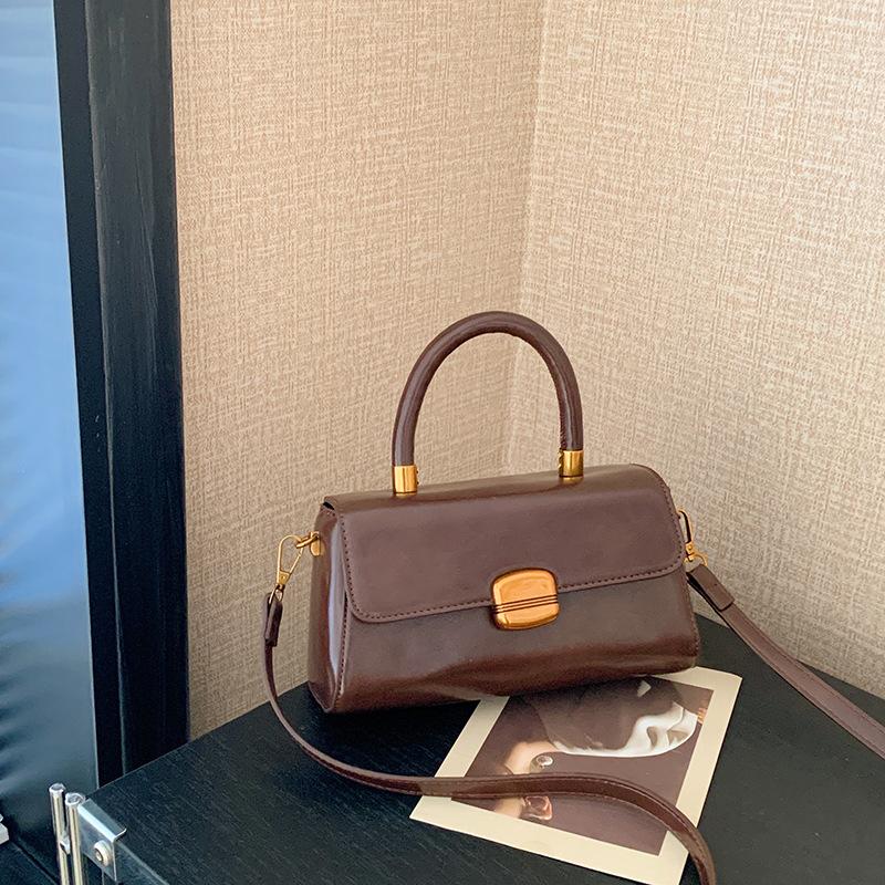 Premium retro bag women s new spring and summer versatile messenger bag fashionable portable small square bag 2949₽