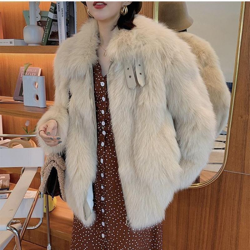 

Зимнее пальто из искусственного лисьего меха средней длины и длинное, золотистое, в стиле локомотива, шерстяное пальто S 80-47.5 kg