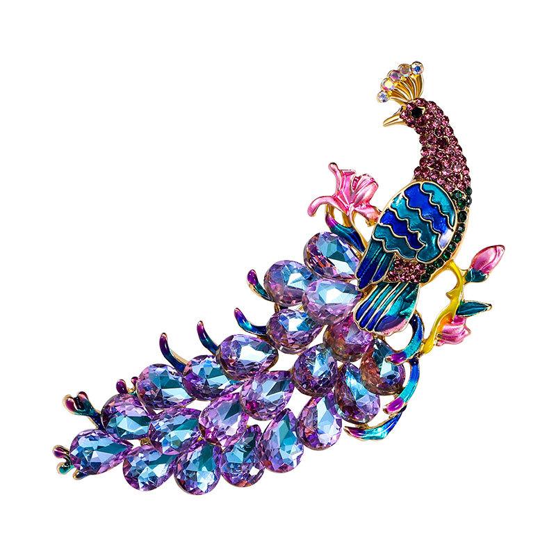 

Temperament elegant new luxury high sense heavy industry full of rhinestones peacock open screen coat brooch fine pin corsage