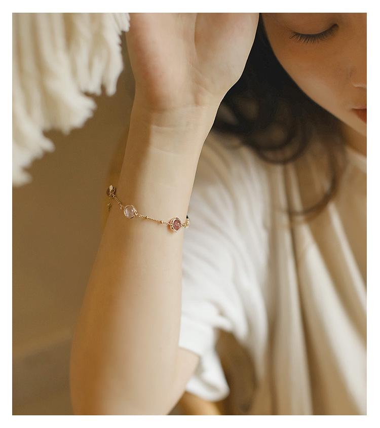Natural Pink Strawberry Crystal Bracelet, Exquisite 14K Gold Plated Fashion Jewelry, Peach Blossom Beaded Design.