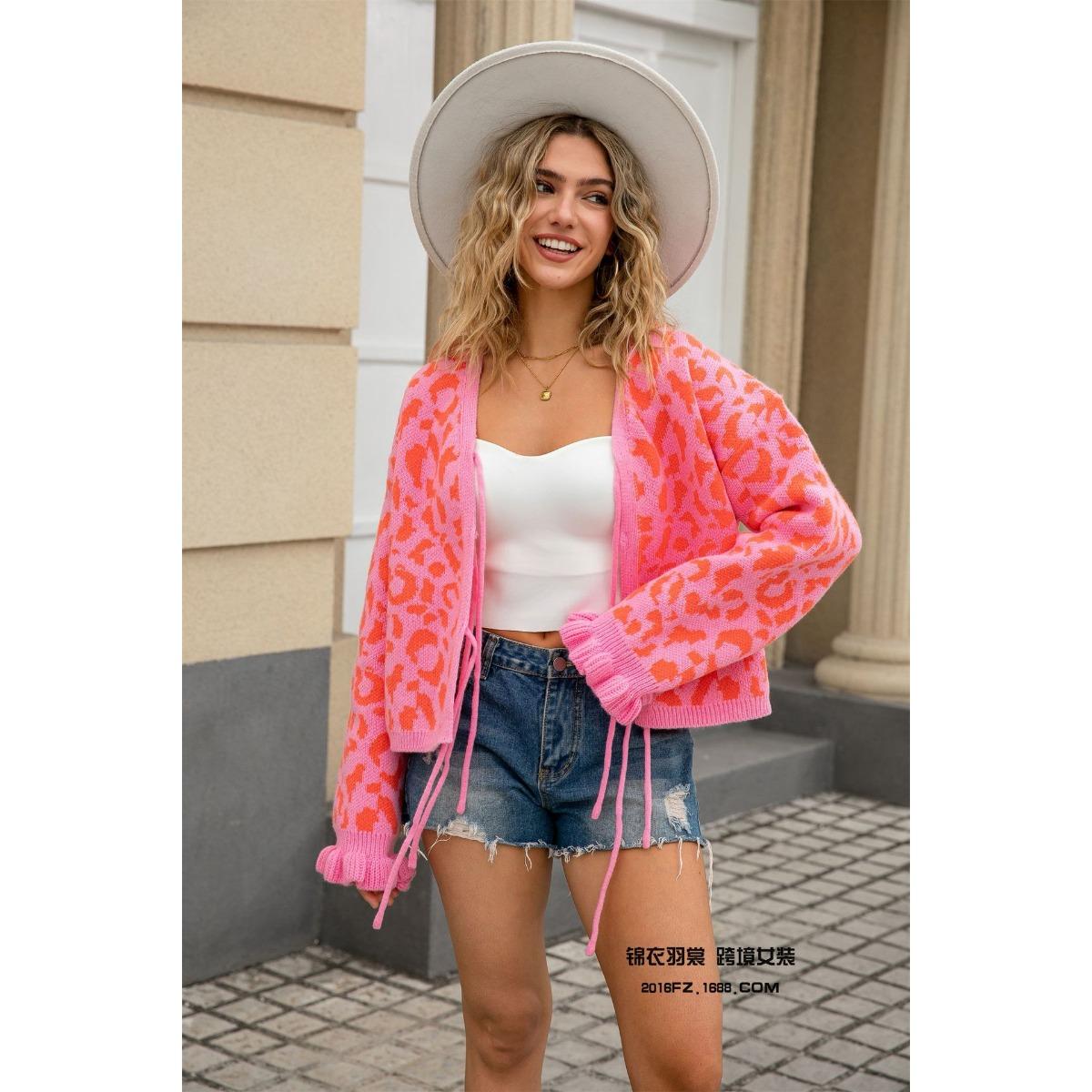 

Зима 2025 Новая женская одежда Леопардовый жаккардовый кардиган на бретелях Персонализированный вязаный короткий свитер-жакет Женский XL розы красного