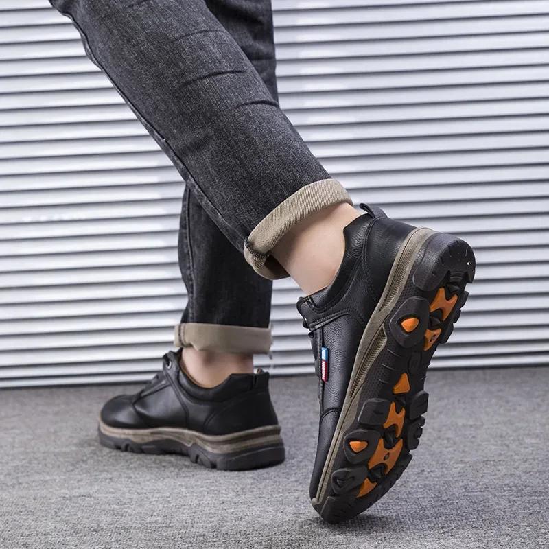 Hiking Sneakers Shoes for Men Breathable Outdoor Trekking Sport Men's Shoe Climbing Walking Pu Leather Sneakers Plush Warm2024