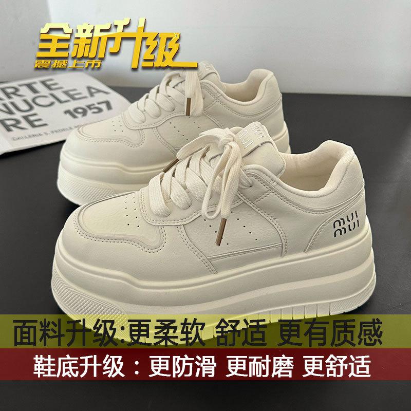 

Thick-soled lace-up sports little white shoes women s spring 2025 new lightweight bread shoes comfortable and versatile casual board shoes 40