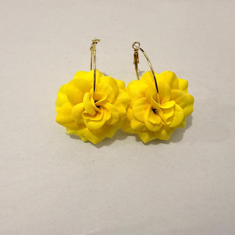 

Elegant Red Rose Flower Hoop Earrings for Women Exquisite Hand Woven Big Floral Circle Ear Buckles Earrings Party Charms Zircon жовтий