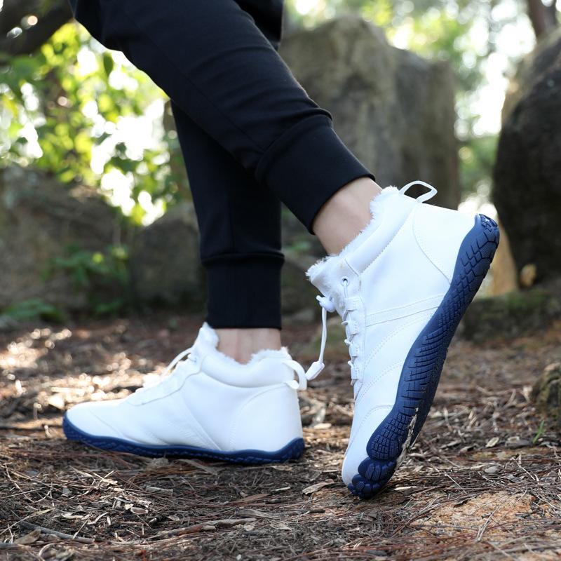 New Outdoor Sports Comfortable and Warm, Piled and Thickened Five-finger Cotton Shoes, Couple Hiking Mid-tube Cotton Boots