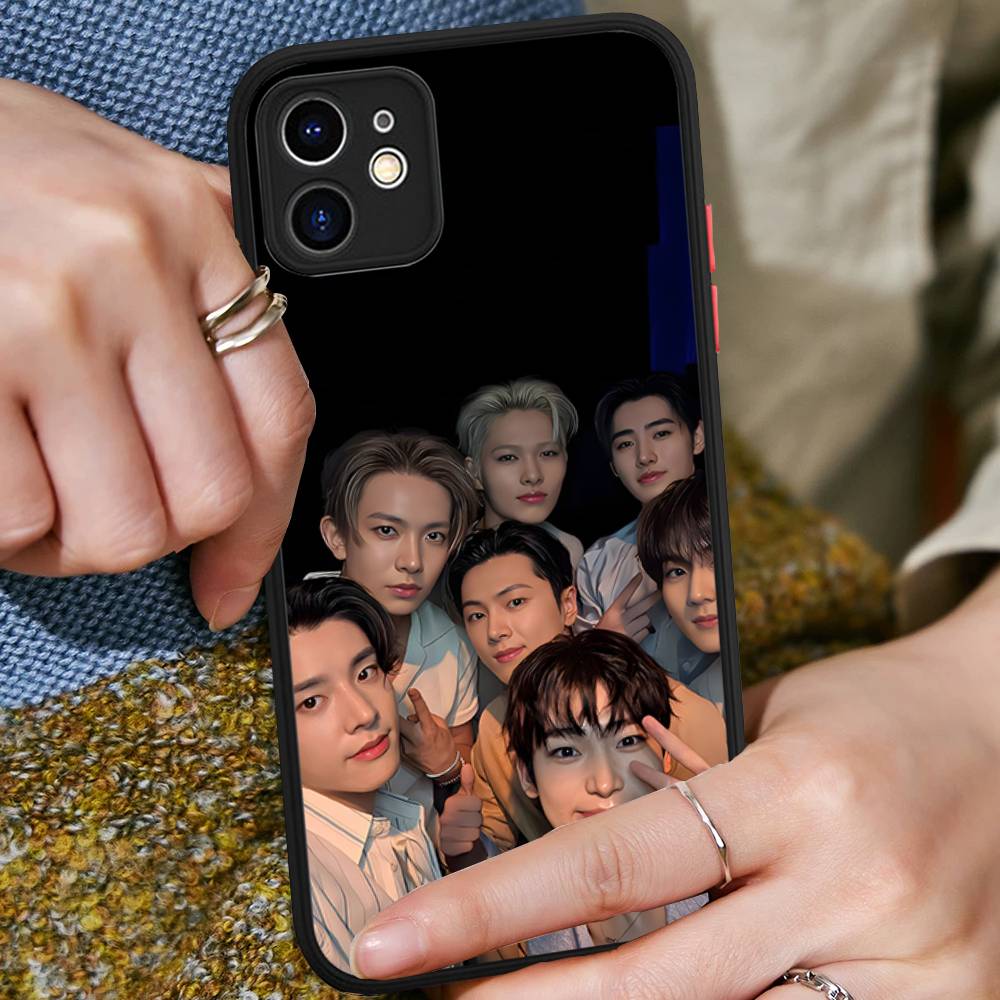Korea E-Enhypenes Singing Group For IPhone 11 12 13 14 15 16 Pro Max Plus Matte Translucent Phone Cover
