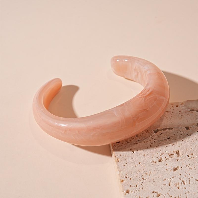 Smooth Round Acrylic Cuff Bangles For Women Vintage Exaggerated Jelly Color Smudging Bangle Wide Resin Bracelet Accessories