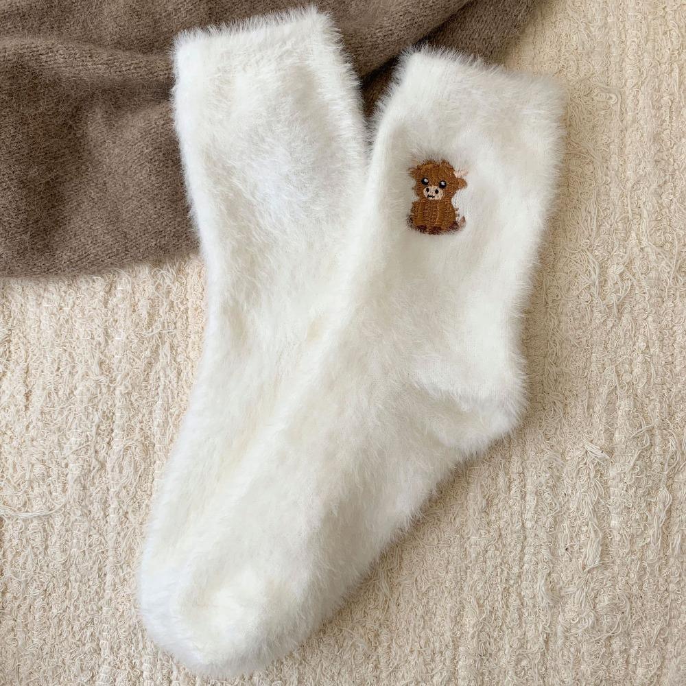 

Autumn Winter Warm Floor Socks Fleece Thickened Cartoon Sleep Socks Cute Embroidered Carpet Home Socks Women One Size білий