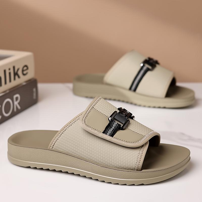 Hot Sale Korean Flip Flops Men Thick Sole Summer Sandals Non-Slip Comfortable Bathroom House Slippers Outdoor Slides