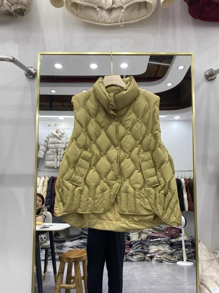 Women's Stand Collar White Duck Down Vest, 2026 Autumn/Winter Collection - Fashionable, Warm, Short Jacket
